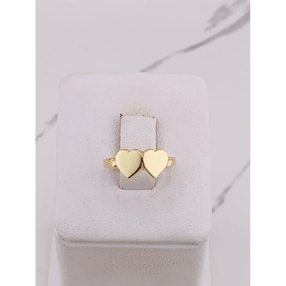14k solid Gold Ring Size 4 ❤️ Girl or women's pinky heart